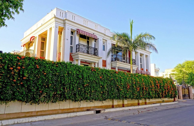 PALM34 - Luxury Private Room with attached Bath