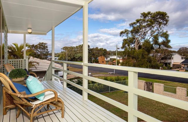 Palms - Pet Friendly - 2 Mins to Beach