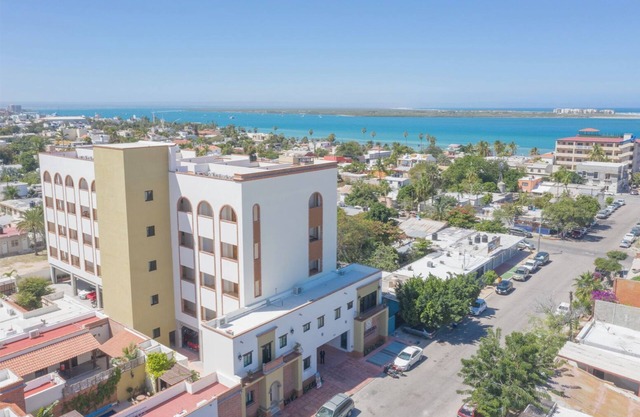 PalmyraLaPaz is a 2-bed OceanView Condo in Col Esterito, 3 blocks to the Malecon