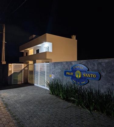 Palo Santo - Praia do Rosa