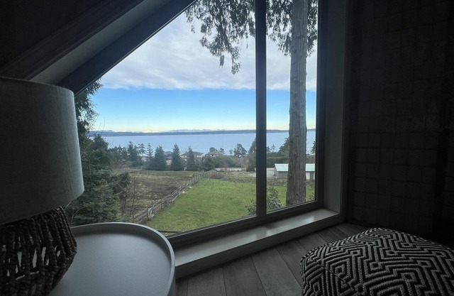 Panoramic Ocean View Escape