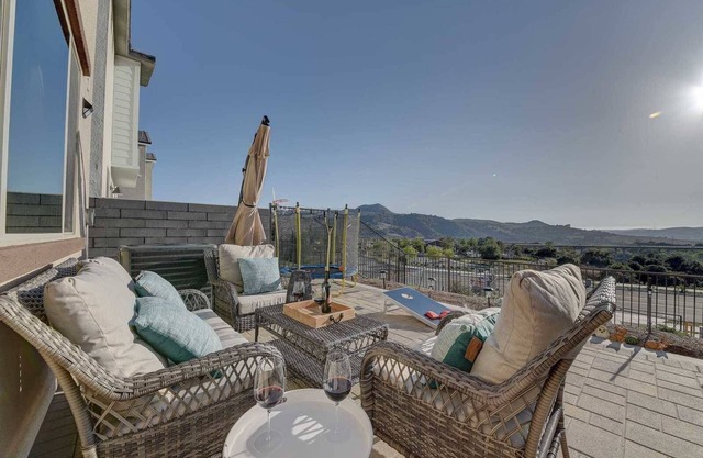 Panoramic Peaks Oasis on Longhorn Way