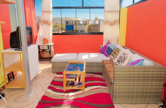 PANQARITA HOUSE (02 NICE ROOMS FOR FAMILY STAY - FREE TRANSFER FROM TRAIN/BUS)