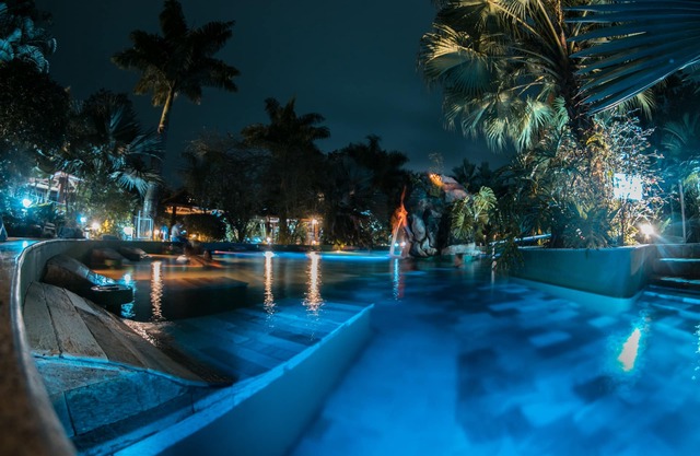 Paradise Hot Springs - Thermal Water & Volcano Views