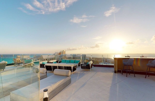 Park Royal Beach Cancun - All Inclusive