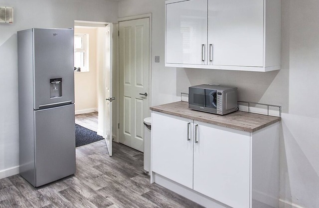 Parking, Smart Tv's in all rooms!