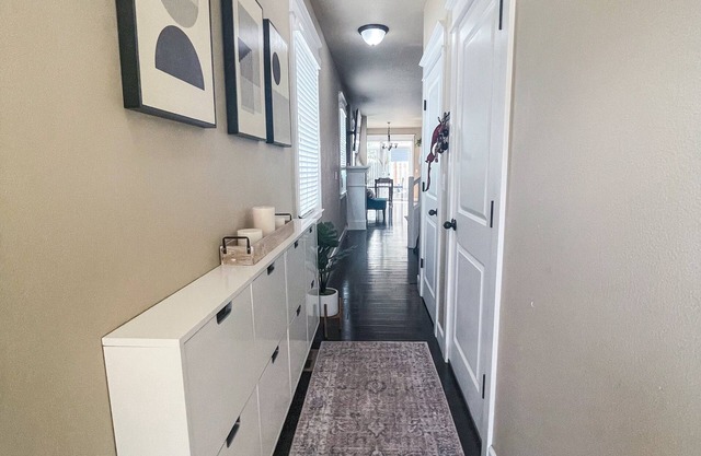 Patio w/fire pit home ✶ 10min to DT → Has it all!