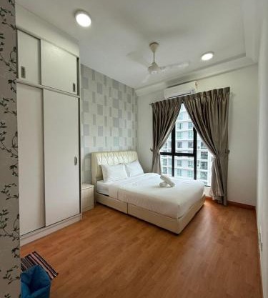 PB1406 Two bedroom 6-7pax beside paradigm mall