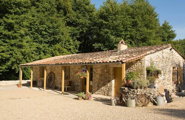 Peaceful Dordogne location, nature lovers paradise.