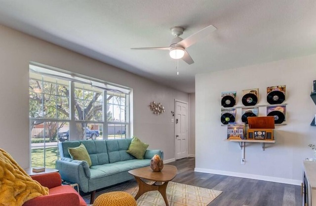 ★Peaceful, Family, Pet-Friendly★Mid-term Rental Home★