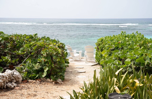 Peaceful Ocean Front Condo