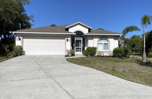 Peaceful Pool Escape – Close to Beach & Fun