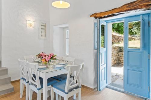Peaceful Stay in Livadia, near Chora and Beach
