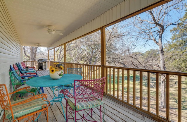 'Pecan Creek Haus' Lake LBJ Retreat w/Boat Dock!