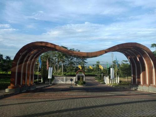 Penginapan, homestay Gor Ken Arok kota malang jawa timur bisa 5-10 orang