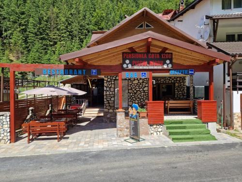 Pensiunea Cota 1200 Piscul Negru