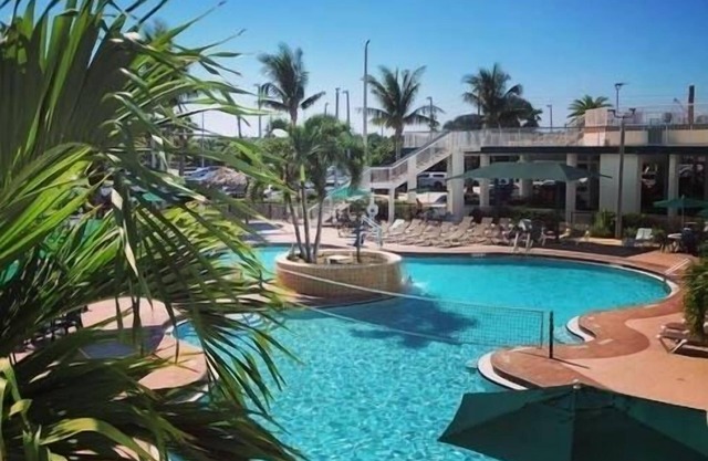 Penthouse on Cocoa Beach Ocean Front-Double Balcony