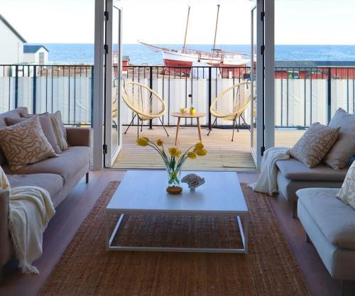 Penthouse over the harbour