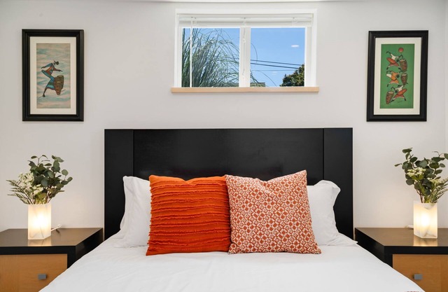 Perch - Phinney Ridge: Spacious & Cozy Basement Suite