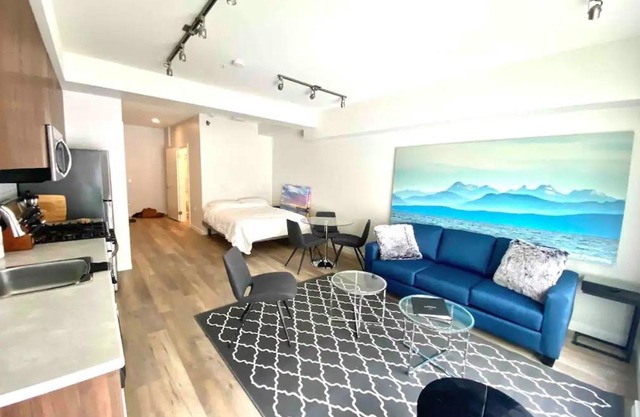 Perfect Brand New Studio Downtown Sidney