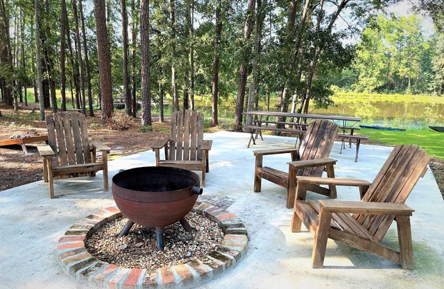 Perfect Couple's or Solo Getaway: 1840s Log Cabin