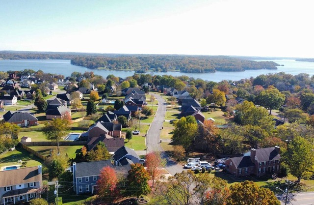 Perfect Music City Getaway.