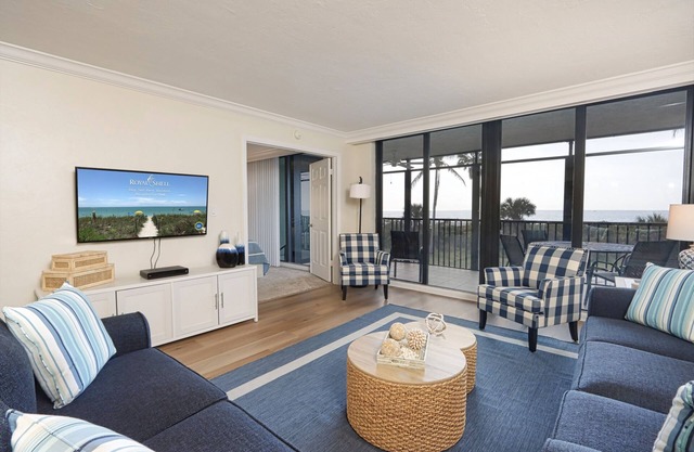 Perfect Tropical Island Escape on Sanibel - Compass Point 121