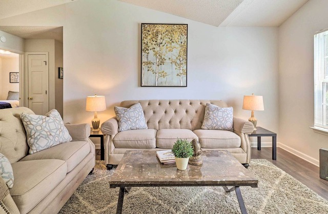 Pet-Friendly Home - 13 Mi to Parris Island!
