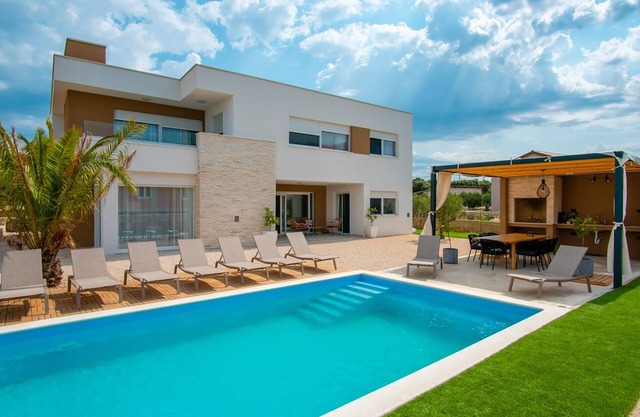 Pet friendly home in Mandre