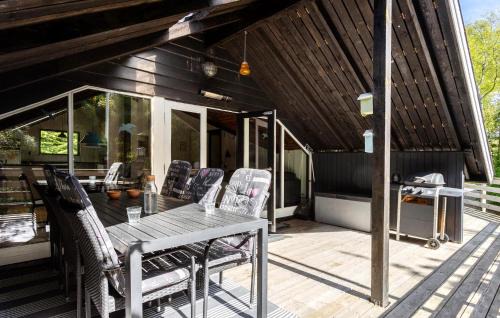 Pet Friendly Home In Vesløs With Wifi