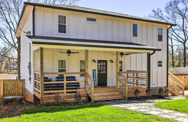 Pet-Friendly Jackson Lake Property with Fire Pit!