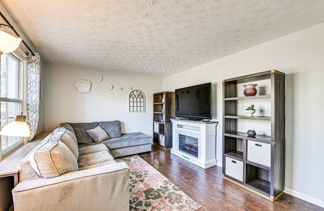 Pet-Friendly Lawrenceburg Home Near Distilleries!