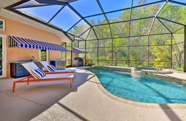 Pet-Friendly Resort Home Private Pool and Spa!