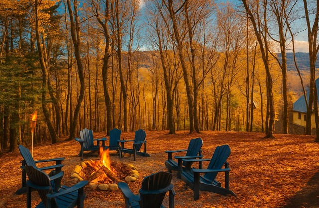 Pet Friendly with Views, Firepit & Foosball Table! NFL Sunday Ticket & Redzone!