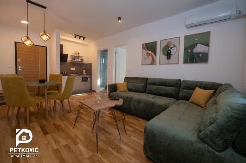 Petković apartmani 35