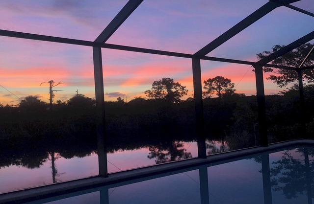 Phoenix, quite Area, Pool and great water few