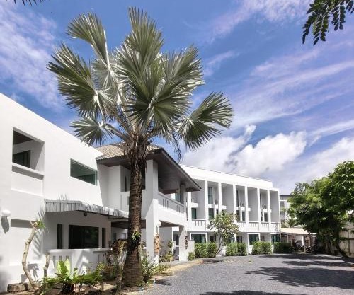 Phuket Leisure Time Hotel