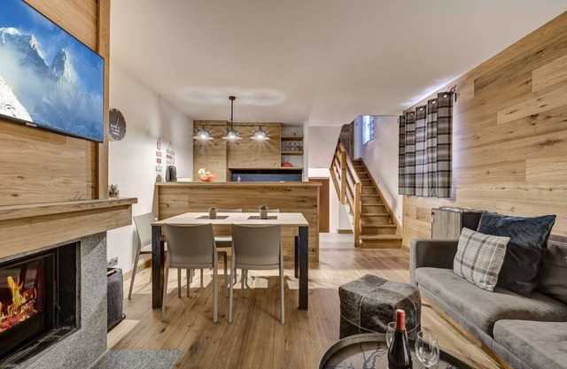 Pic Janvier - Alpes Travel - Les Praz (sleeps 4-6)