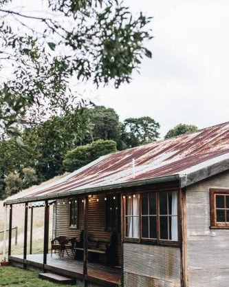 Pickers Hut - A Country Style Featured Dream Stay