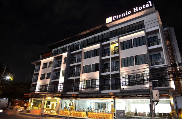 Picnic Hotel Bangkok