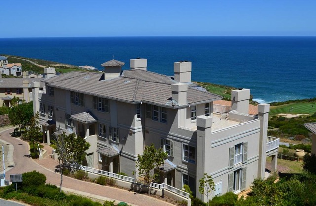 Pinnacle Point - Golf Safari SA