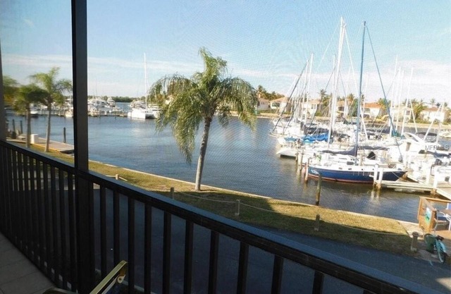 Pirate's Paradise-don't have to walk the plank for this great harbor view!