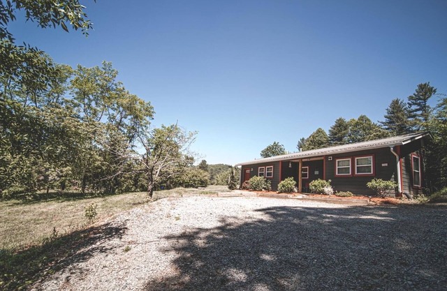 Pisgah Adventure Cabin. Biking and hiking dream!