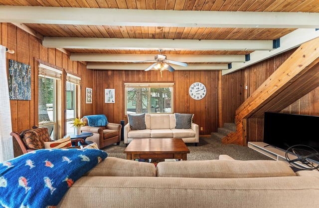 Piston Peak Cabin - 1/2 mile from Tamarack