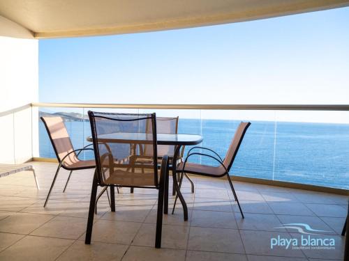 Playa Blanca Premier Unit 1407
