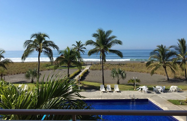 Playa La Barqueta Fully furnished beachfront condo