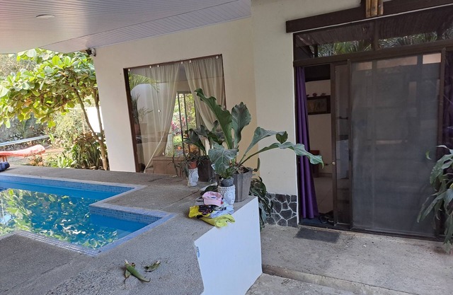Playa Mantas Home nearby Jaco Beach