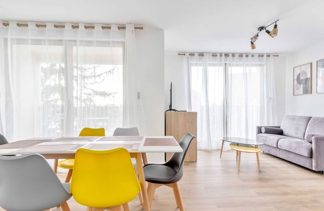 Pleasant apt with balcony -6P-Proche Disney/Paris