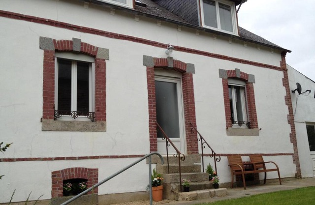 Ploumilliau House
