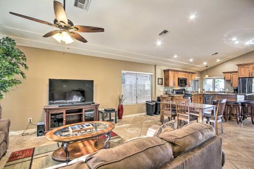 Pool, Golf Course Views Desert Oasis in Glendale